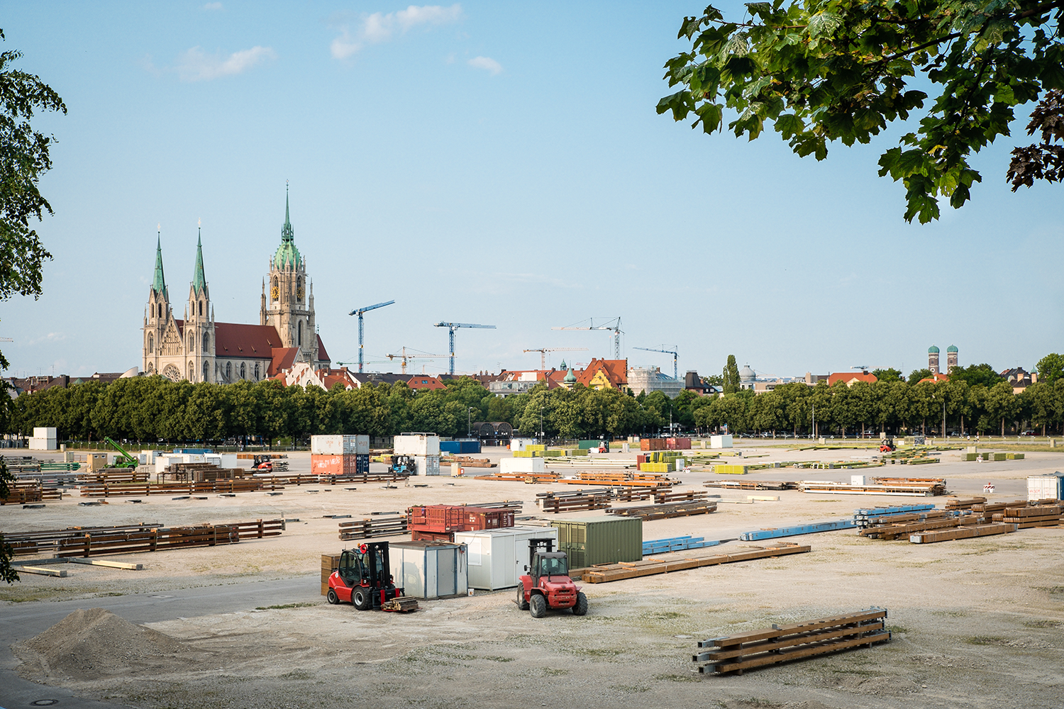 Baustellensicherheit - Sicherheitskraft auf Baustelle